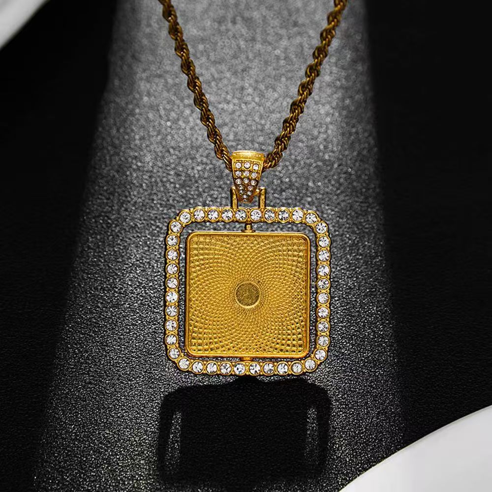 Diamond -Studded Titanium Steel Thermochromic Necklace Holds Your Precious Moments.Sparkling Symbol Of Love