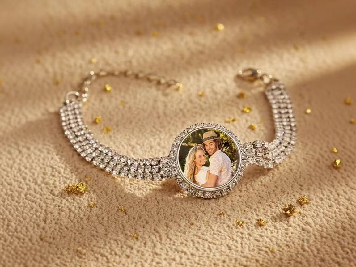 Luxury Titanium Steel Photo Bracelet: A Gift of Timeless Shine & Cherished Heart