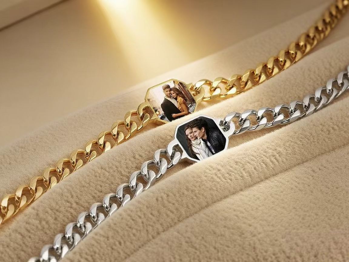 Custom Photo Titanium Steel Bracelet: Unique Chain, Color - Changing Warmth, Your Heartfelt Glow