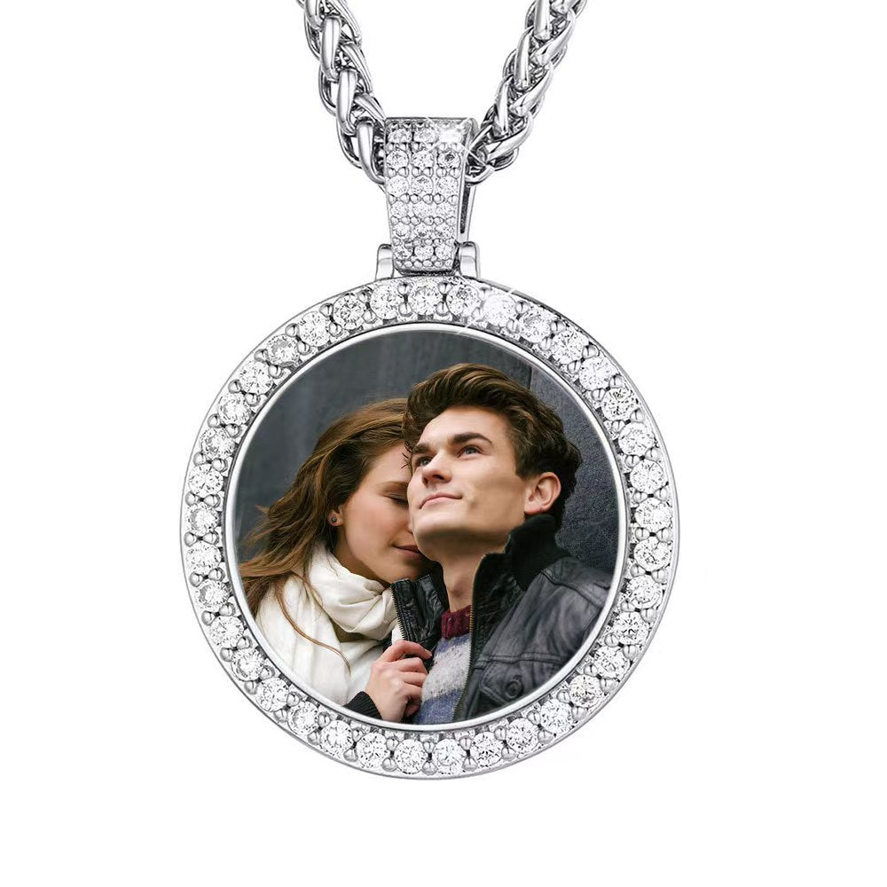 Diamond -Studded Titanium Steel Thermochromic Necklace Holds Your Precious Moments.Sparkling Symbol Of Love