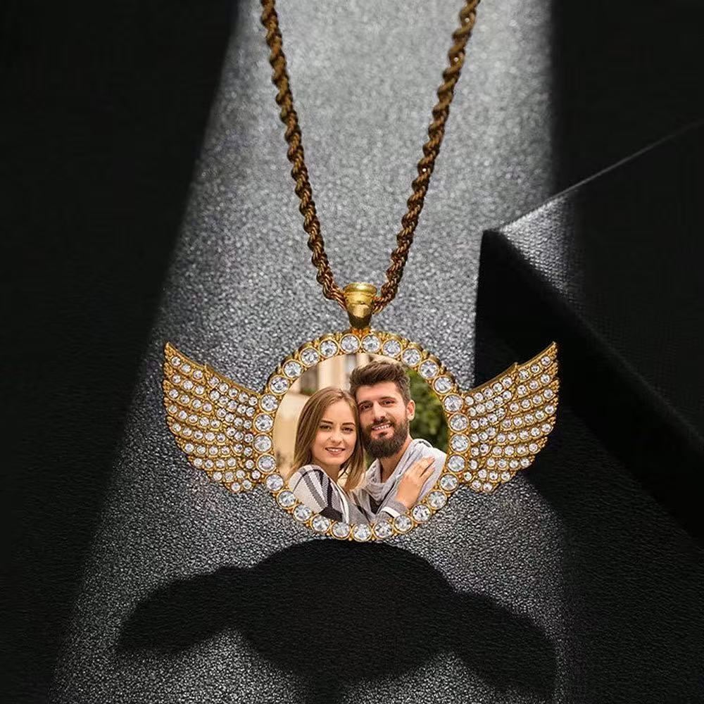 Diamond -Studded Titanium Steel Thermochromic Necklace Holds Your Precious Moments.Sparkling Symbol Of Love