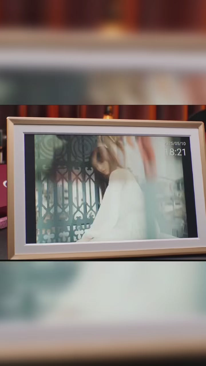 Cloud Photo Frame: Keep Your Cherished Moments Alive, Always